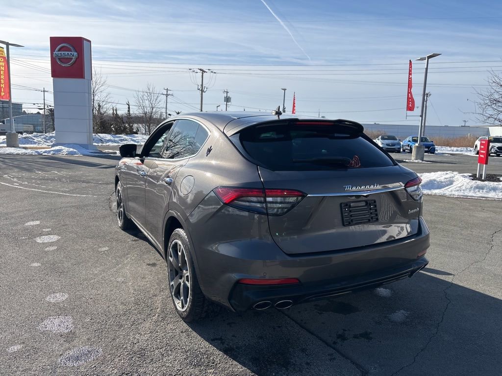 Used 2023 Maserati Levante Modena AWD/4WD image 5