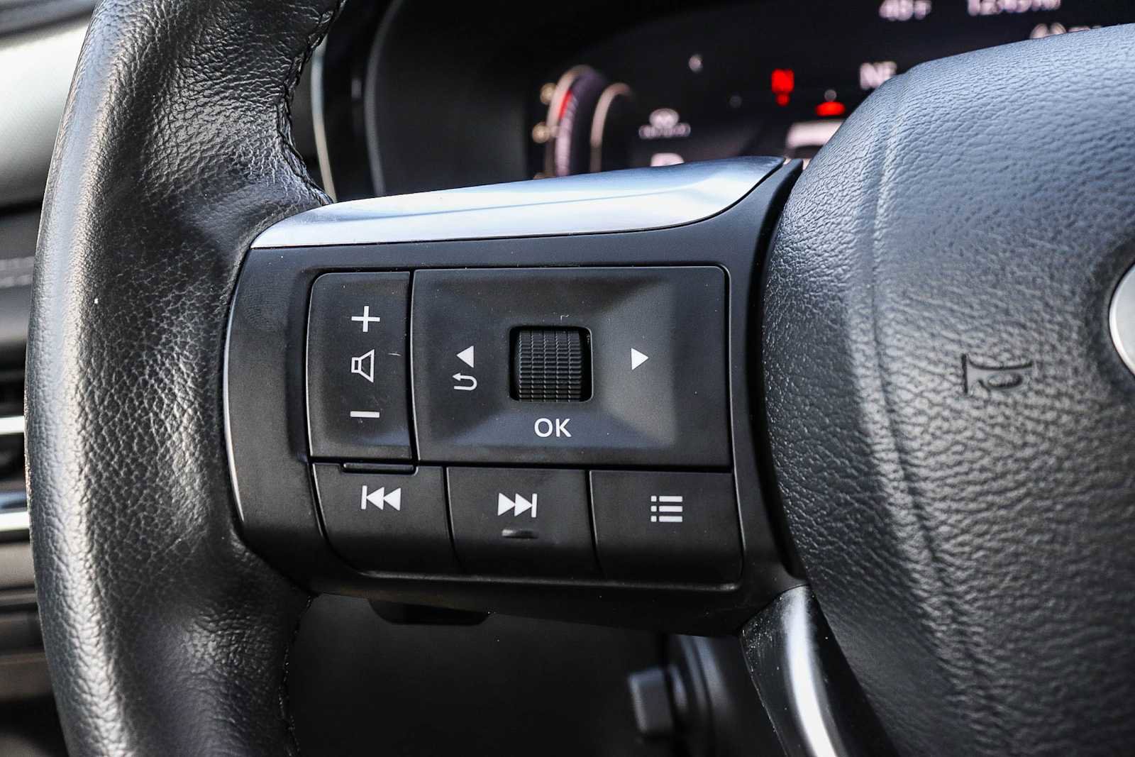 Used 2023 INFINITI QX60 Luxe w/ Cargo Package image 29