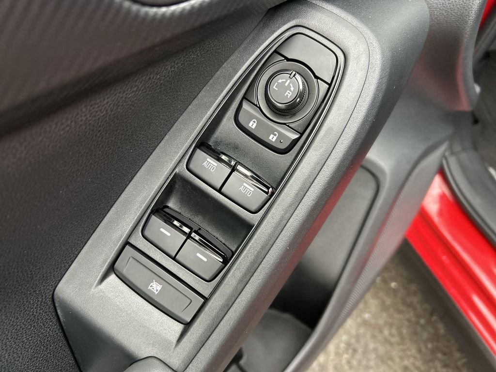 Certified 2025 Subaru Crosstrek 2.0i Premium image 16