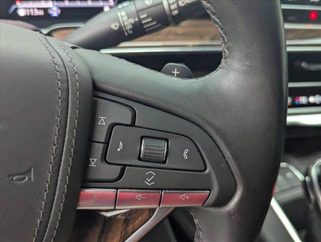 Used 2021 Cadillac Escalade Premium Luxury Platinum AWD/4WD image 13