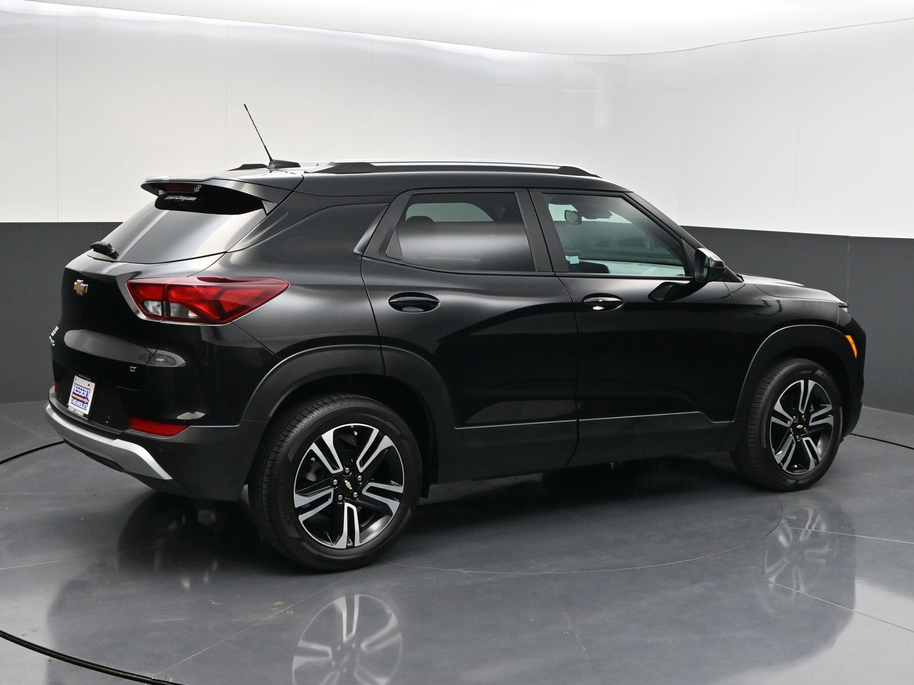 Certified 2025 Chevrolet TrailBlazer LT w/ Convenience Package FWD image 7