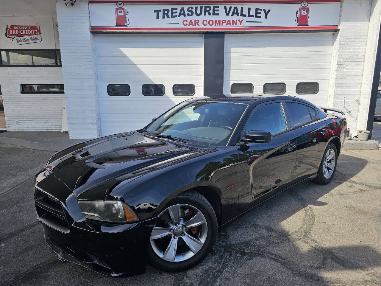 Used 2014 Dodge Charger R/T RWD image 1