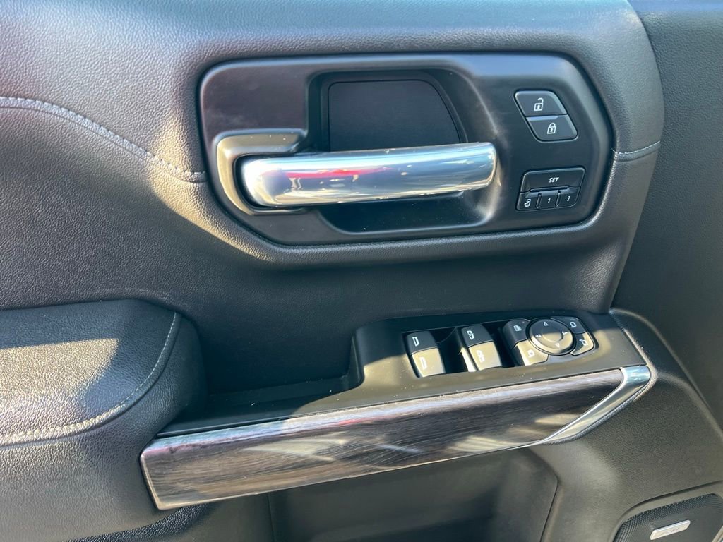 Used 2022 Chevrolet Silverado 1500 LTZ w/ LTZ Premium Package image 16
