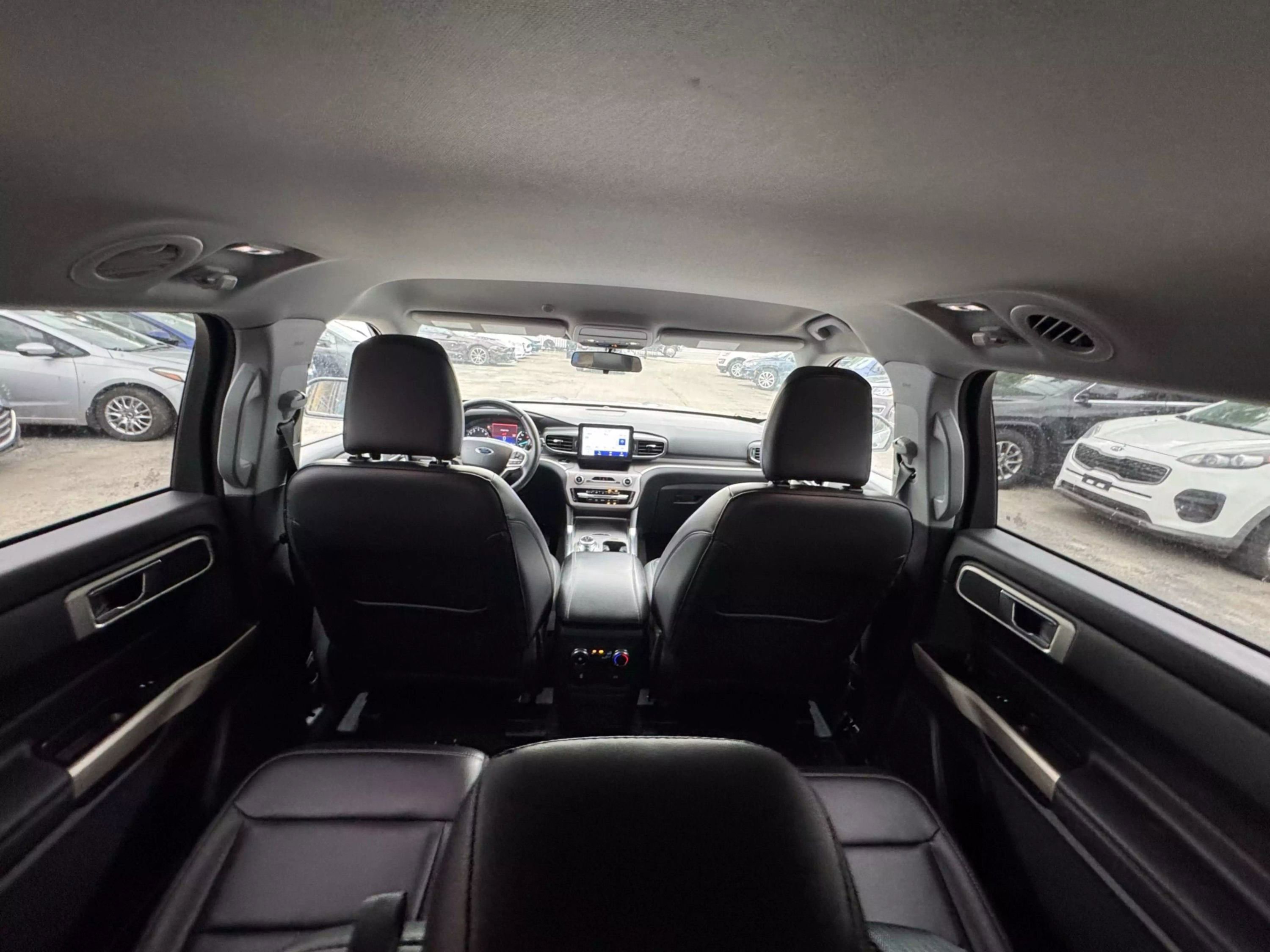 Used 2023 Ford Explorer XLT w/ Equipment Group 202A image 13
