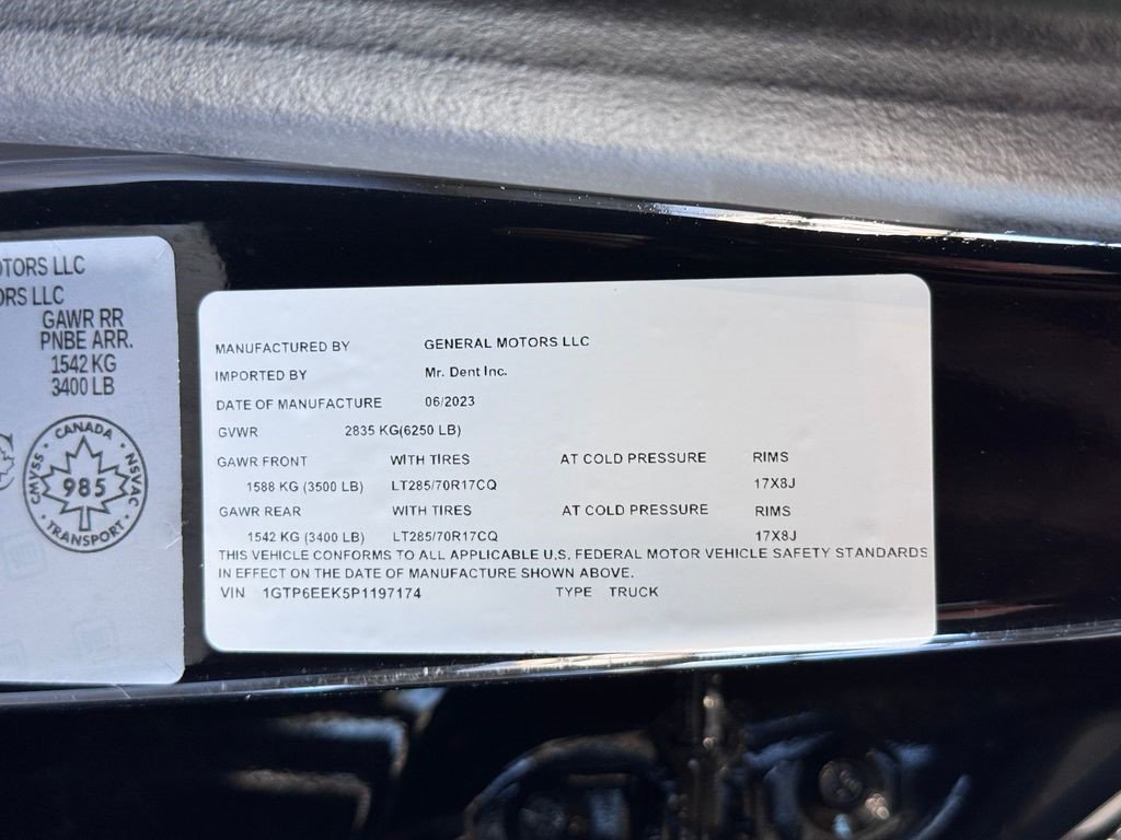 Certified 2023 GMC Canyon AT4X image 7