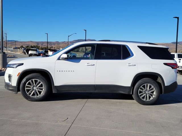 Used 2023 Chevrolet Traverse LT image 2