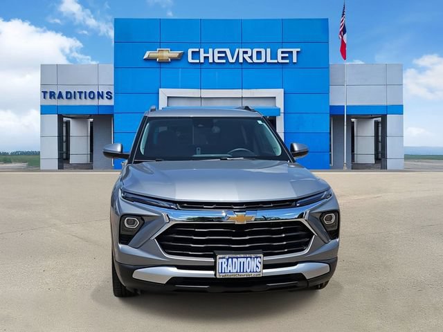 Certified 2026 Chevrolet TrailBlazer LT w/ Driver Confidence Package FWD image 4