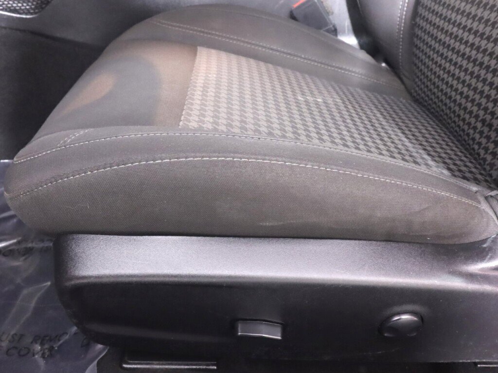 Used 2023 Dodge Challenger SXT RWD image 26