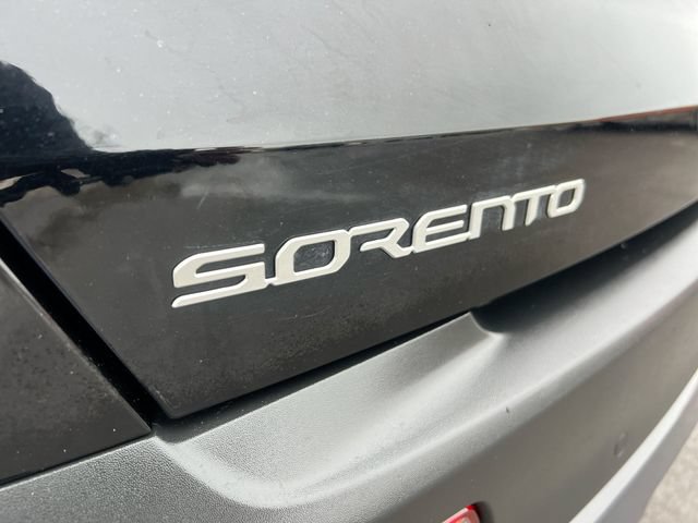 Used 2023 Kia Sorento S w/ Panoramic Sunroof Package AWD/4WD image 32
