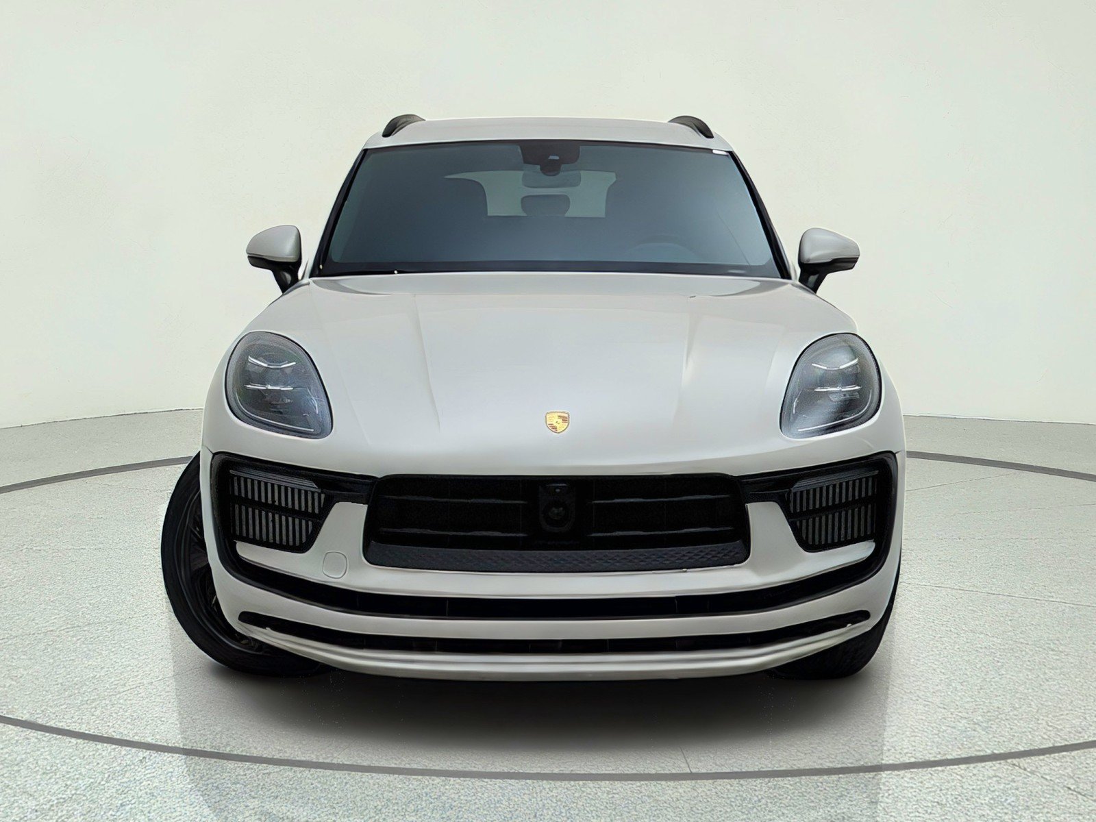 Used 2024 Porsche Macan S AWD/4WD image 3