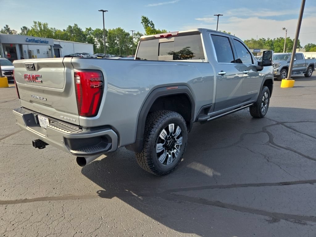 Certified 2024 GMC Sierra 3500 Denali w/ Denali Reserve Package AWD/4WD image 4