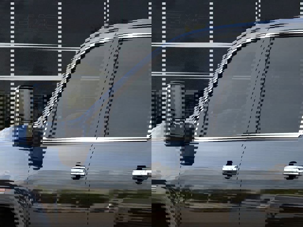 New 2026 GMC Sierra 2500 Denali w/ Denali Reserve Package image 13