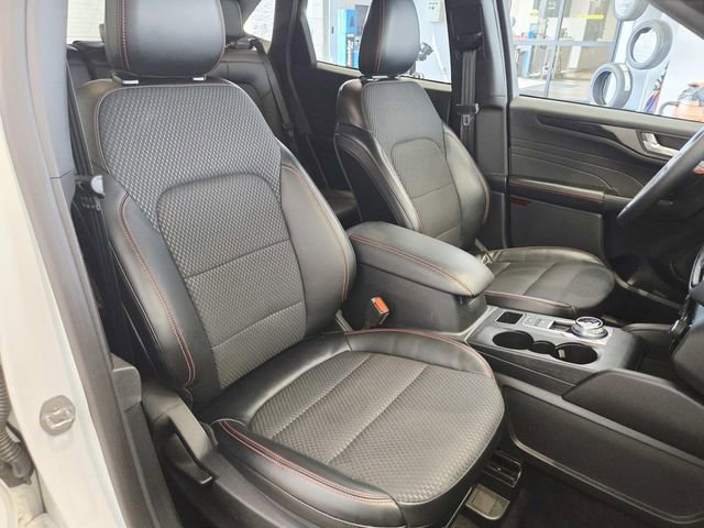 Used 2023 Ford Escape ST-Line w/ Tech Pack #1 image 12