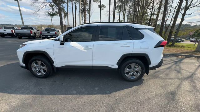 Used 2025 Toyota RAV4 XLE image 10