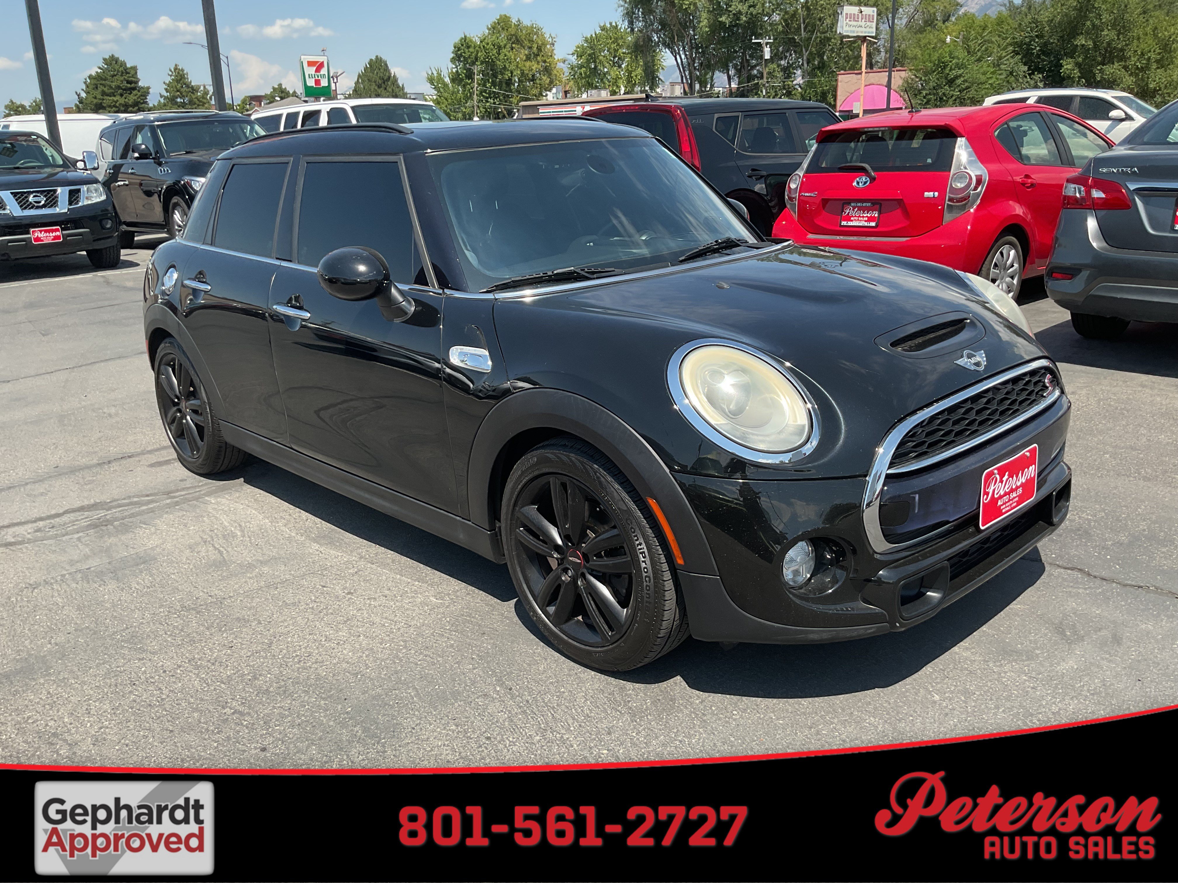 Used 2015 MINI Cooper S FWD image 1