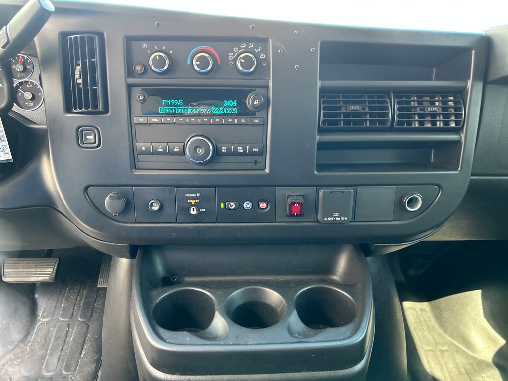 Used 2023 Chevrolet Express 2500 w/ Driver Convenience Package image 18