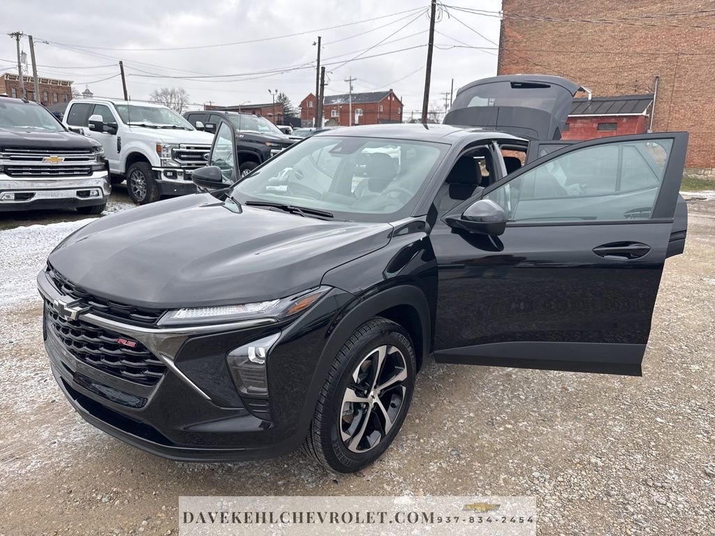 Used 2025 Chevrolet Trax RS w/ Driver Confidence Package image 10