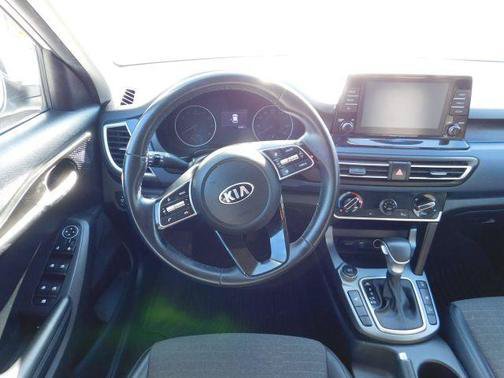 Used 2021 Kia Seltos S AWD/4WD image 13