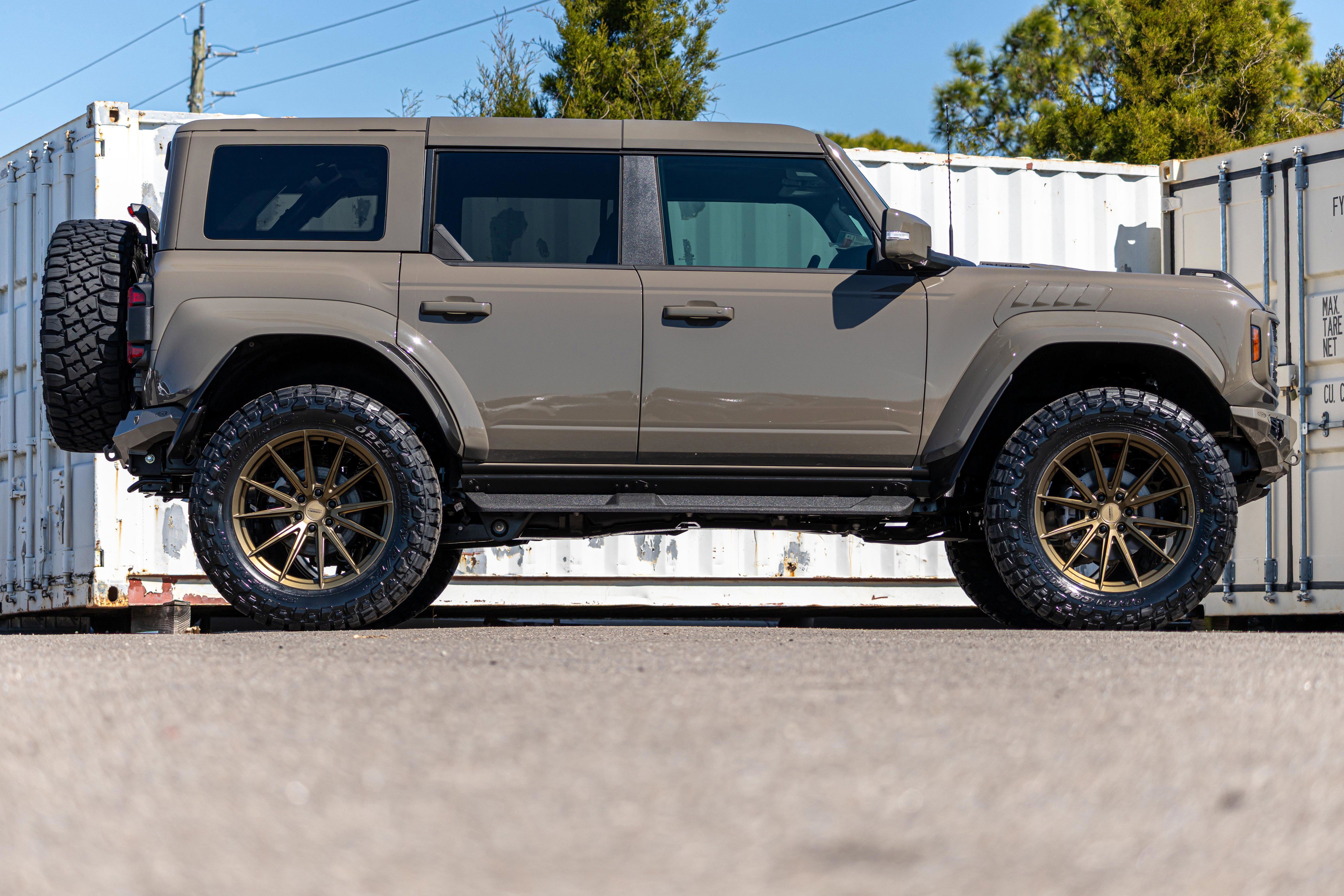 New 2025 Ford Bronco Raptor image 2