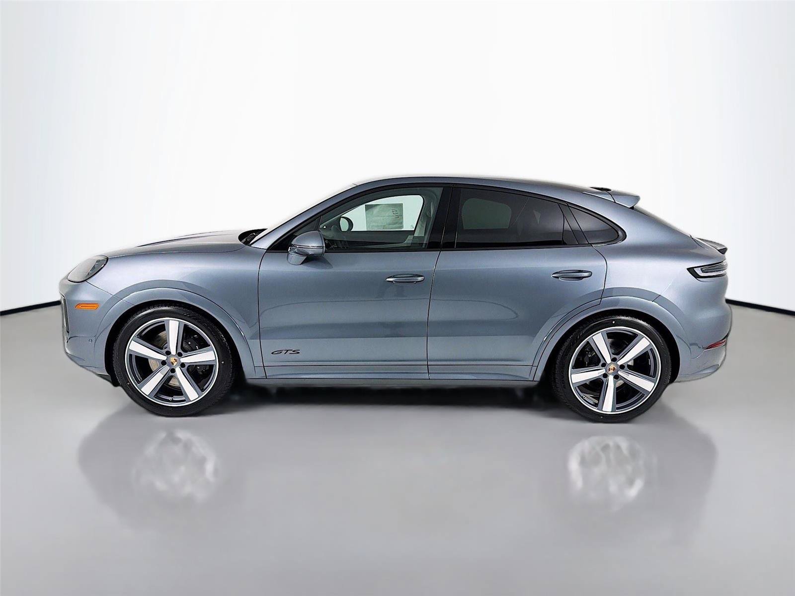 New 2026 Porsche Cayenne GTS AWD/4WD image 2