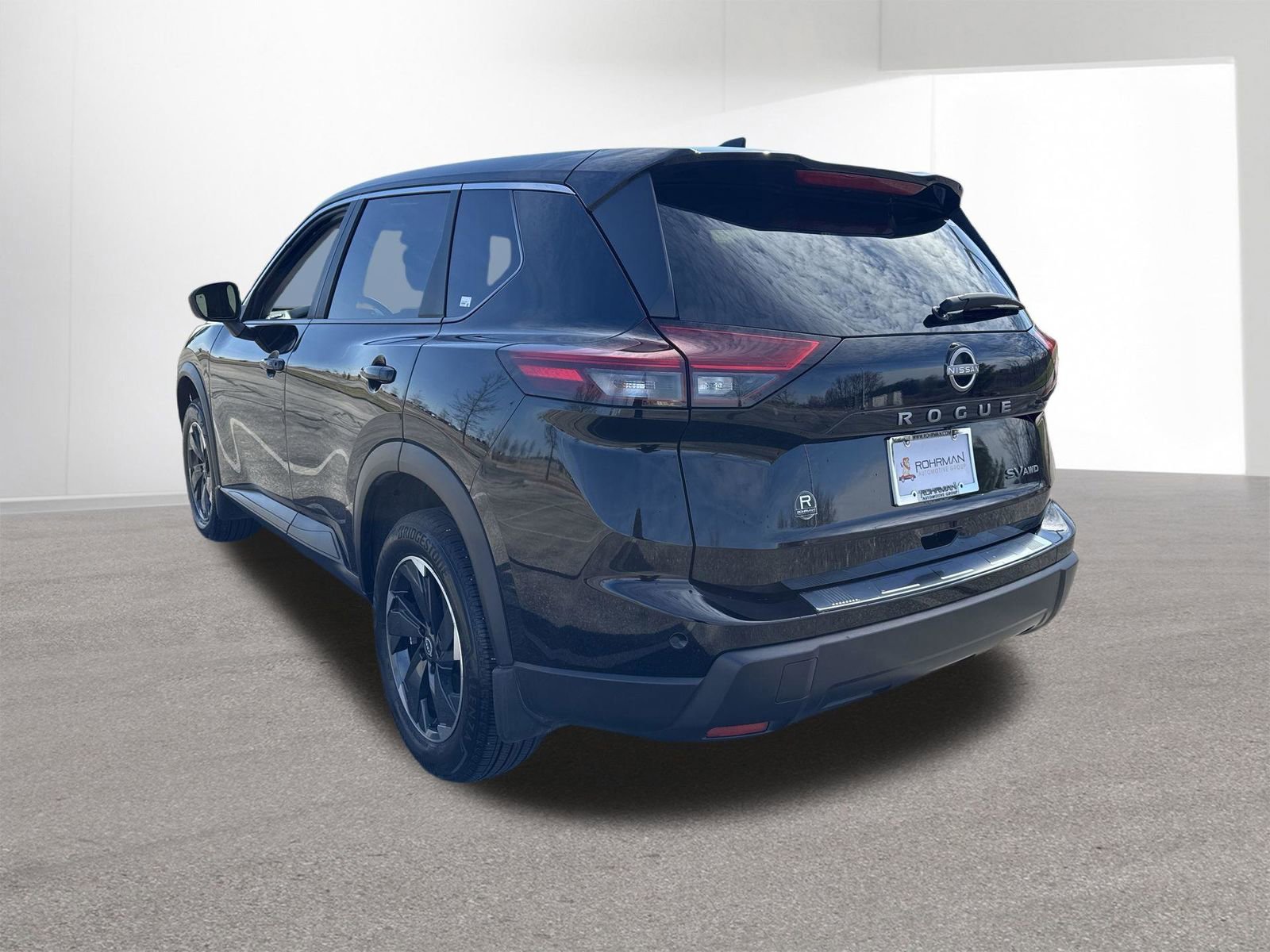 Used 2024 Nissan Rogue SV image 27