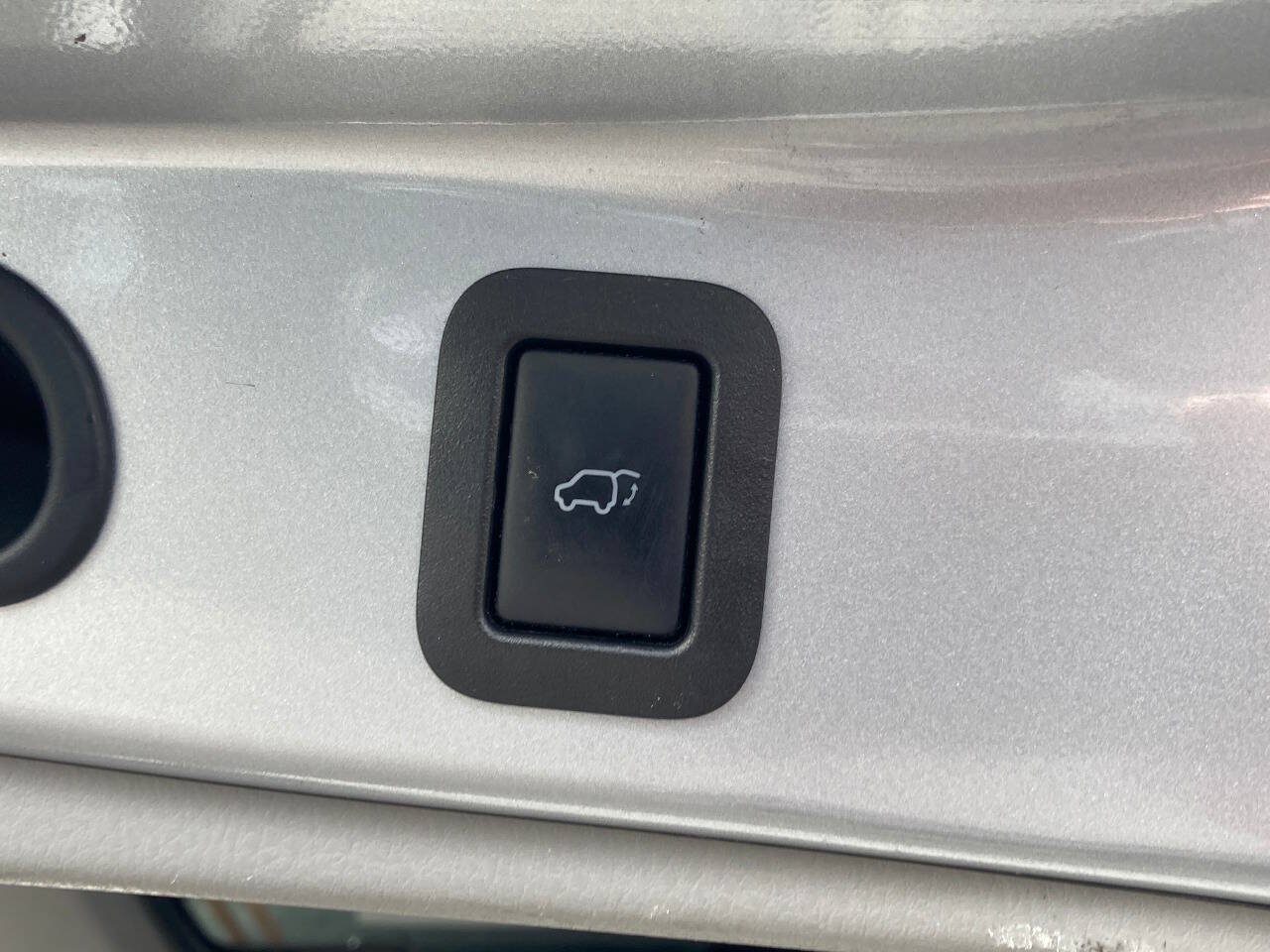 Used 2015 Toyota Highlander Limited AWD/4WD image 41