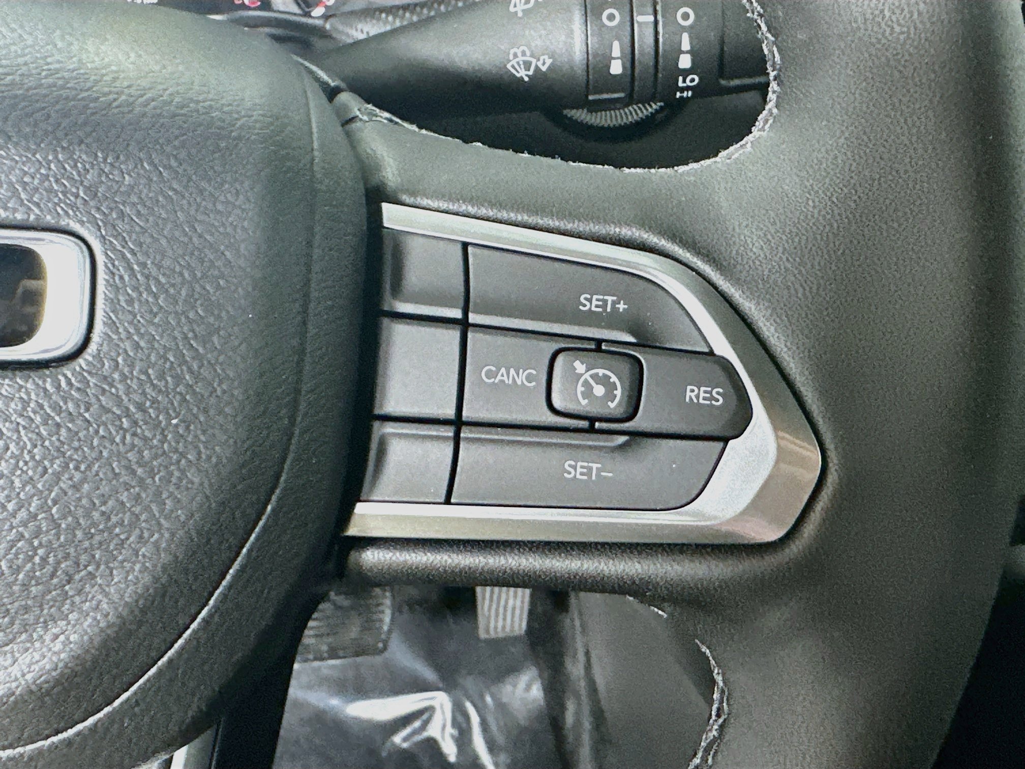 Used 2025 Jeep Compass Latitude w/ Altitude Special Edition AWD/4WD image 13