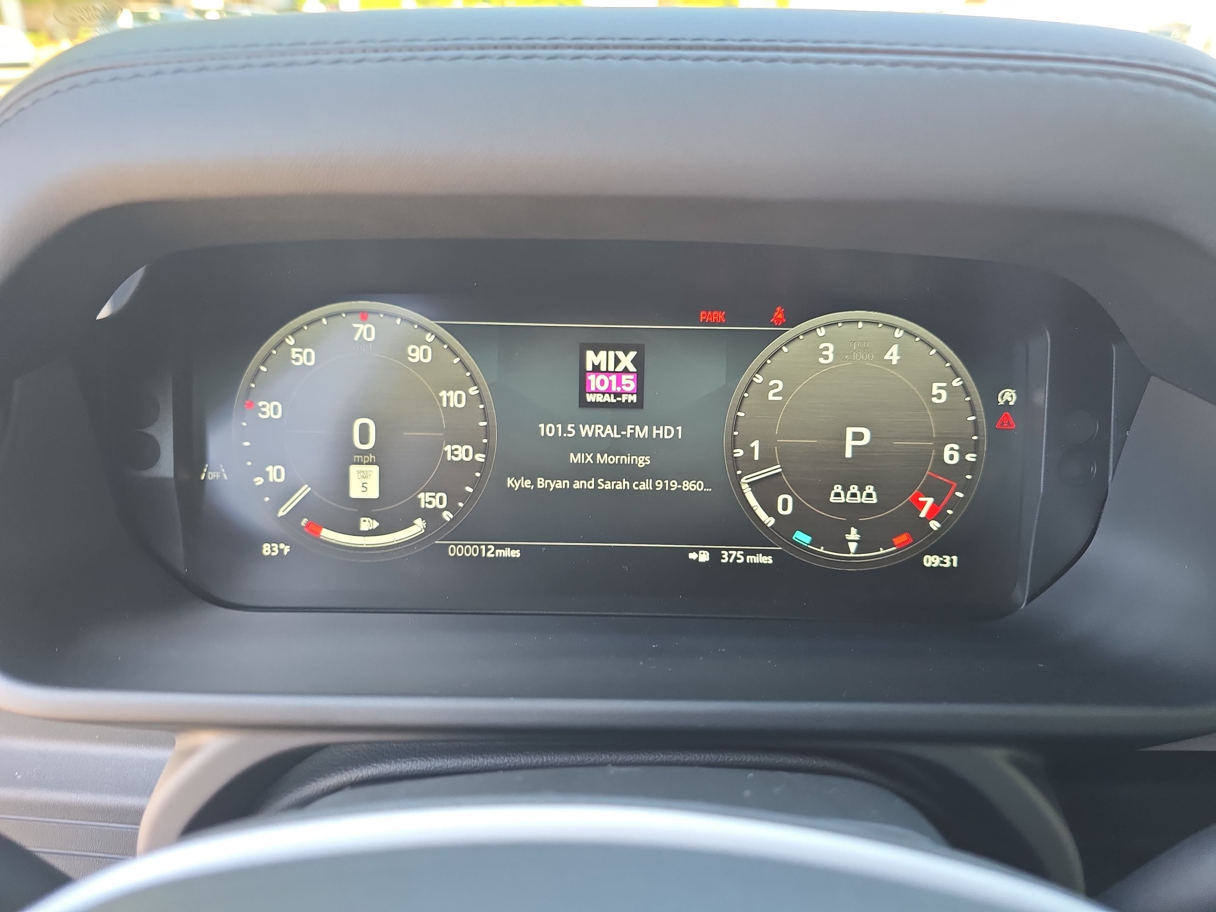 New 2026 Land Rover Defender 110 X-Dynamic SE AWD/4WD image 18