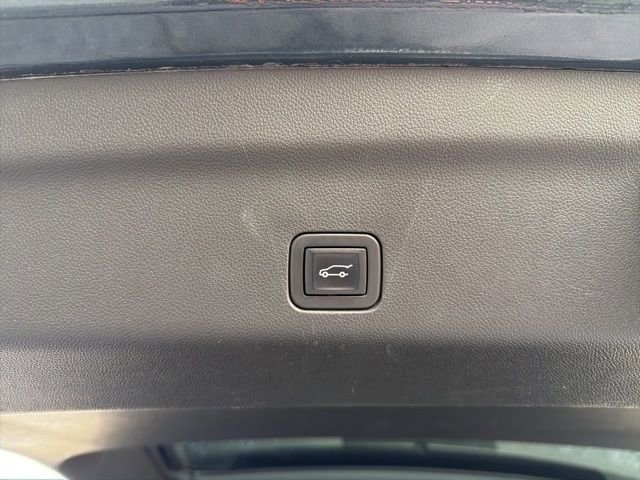 Used 2021 Chevrolet Tahoe Z71 image 10