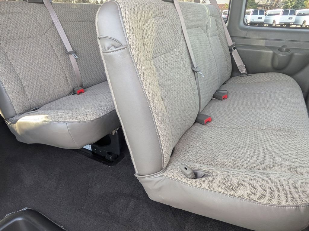 Used 2025 Chevrolet Express 3500 LT w/ LT Preferred Equipment Group RWD image 18