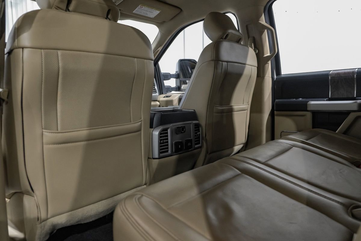 Used 2017 Ford F250 Lariat w/ Chrome Package image 38