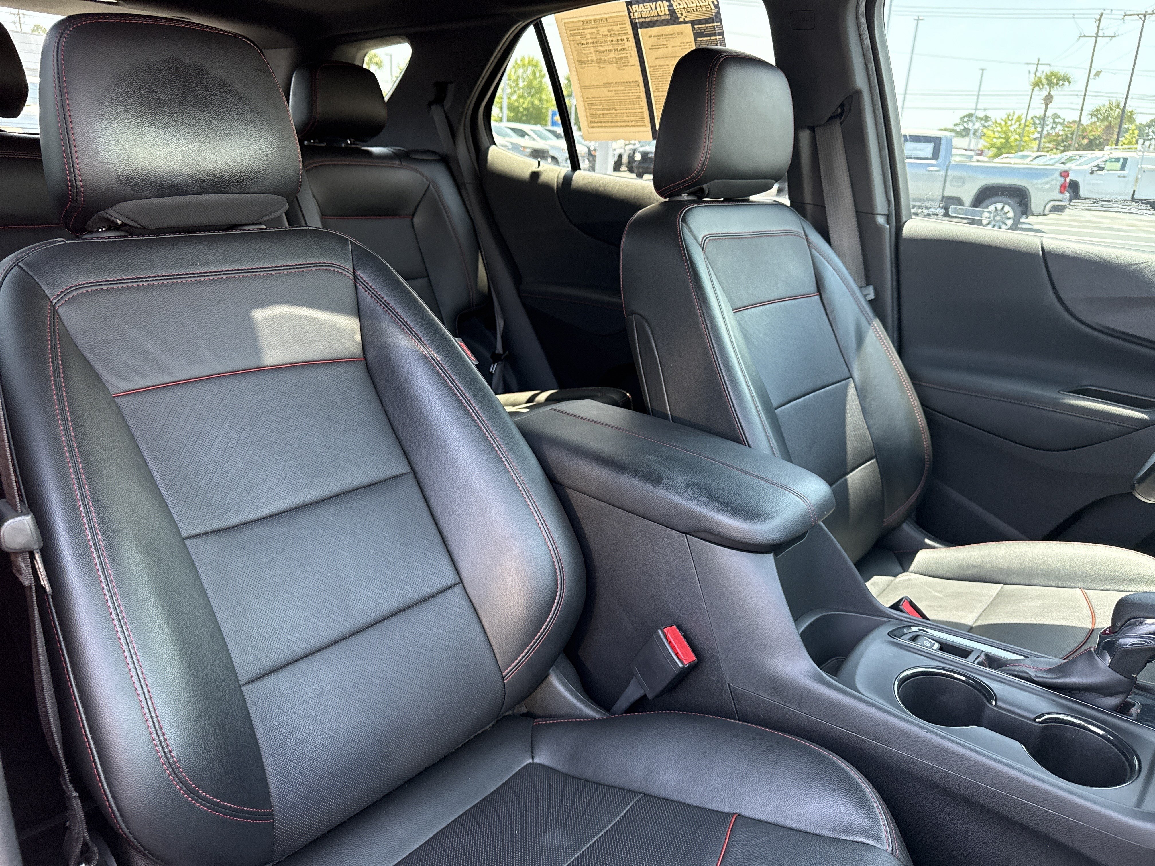 Used 2023 Chevrolet Equinox RS w/ RS Leather Package FWD image 6
