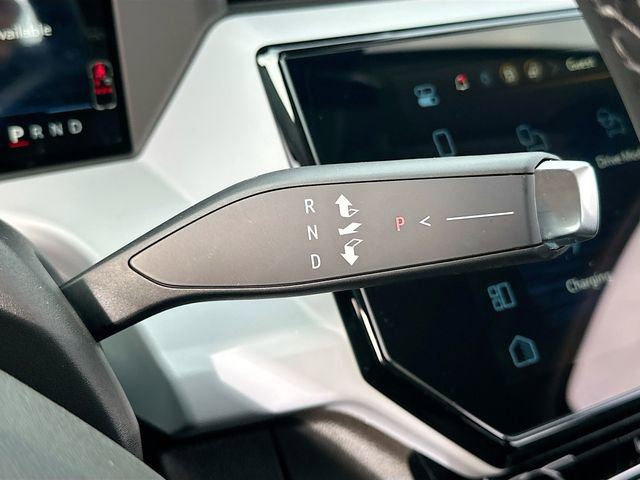 New 2027 Chevrolet Bolt LT w/ Comfort Package FWD image 18