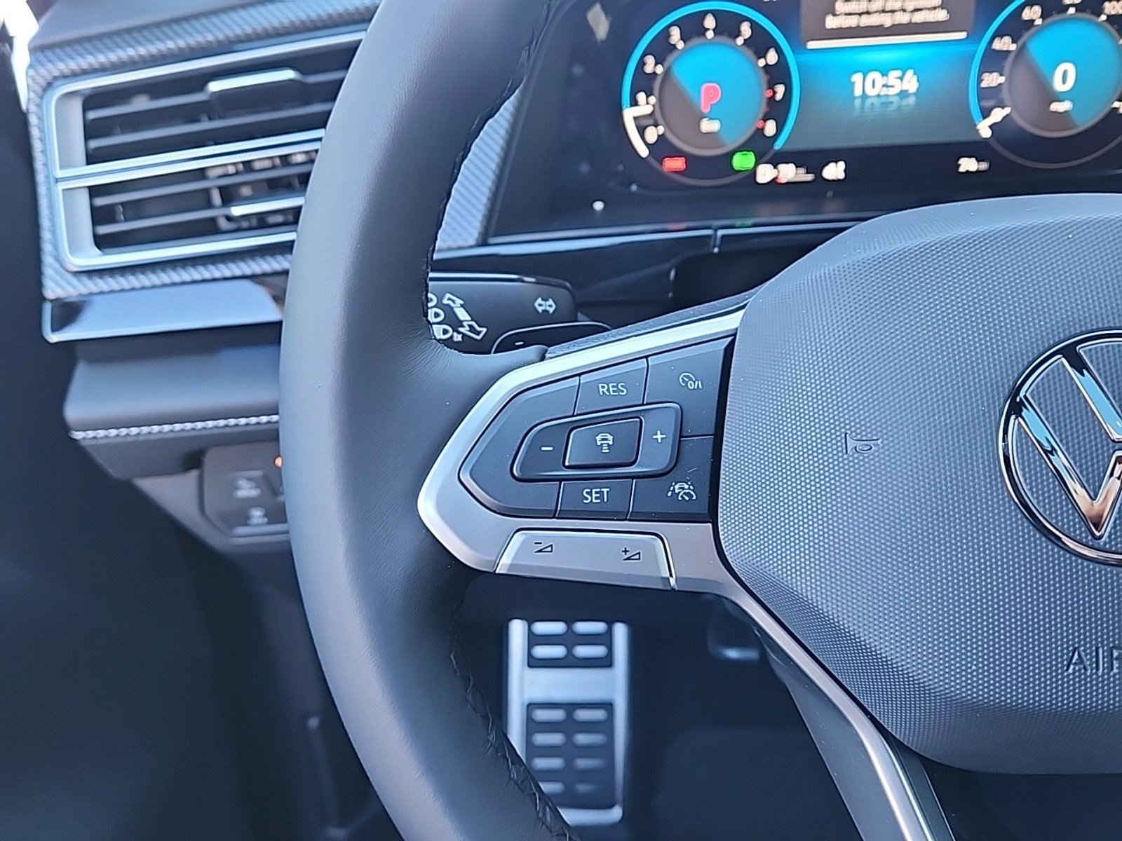 New 2025 Volkswagen Atlas Cross Sport SEL Premium R-Line image 23