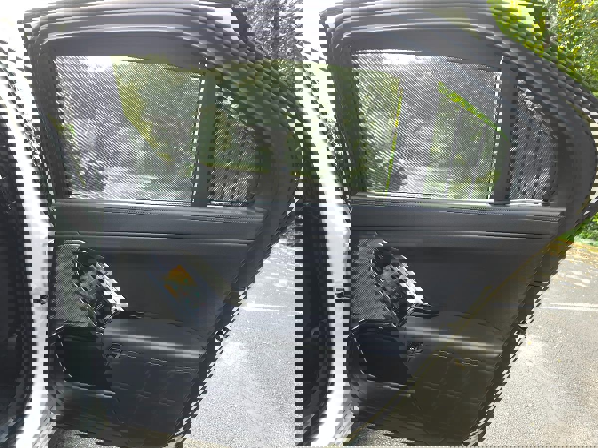 Used 2023 BMW 740i image 24