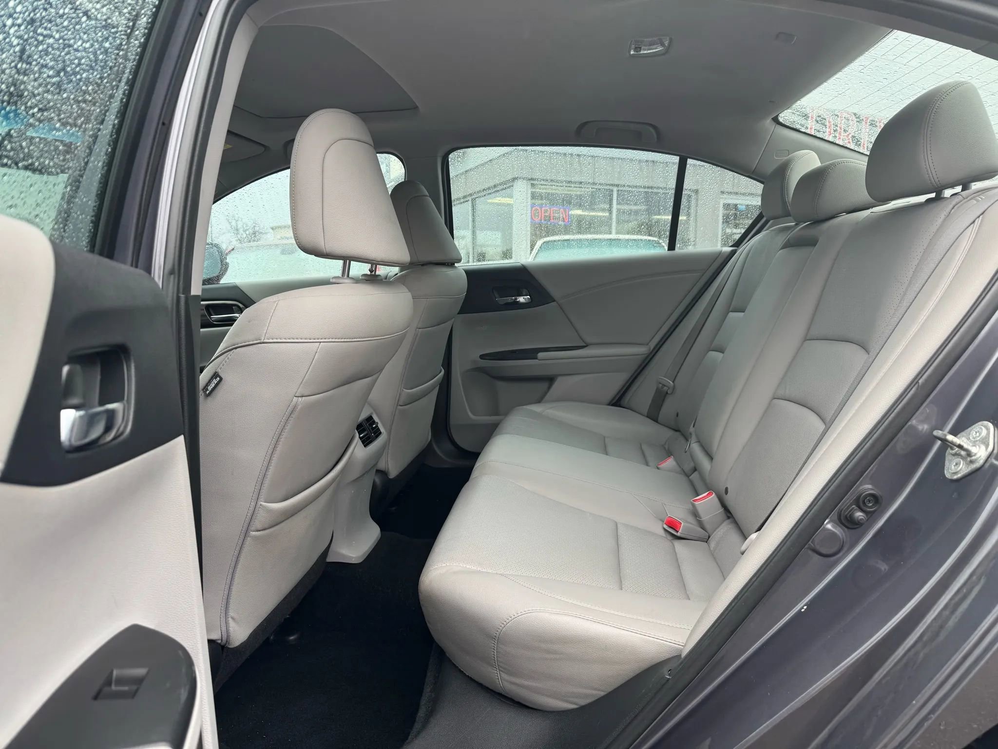 Used 2016 Honda Accord EX-L image 12