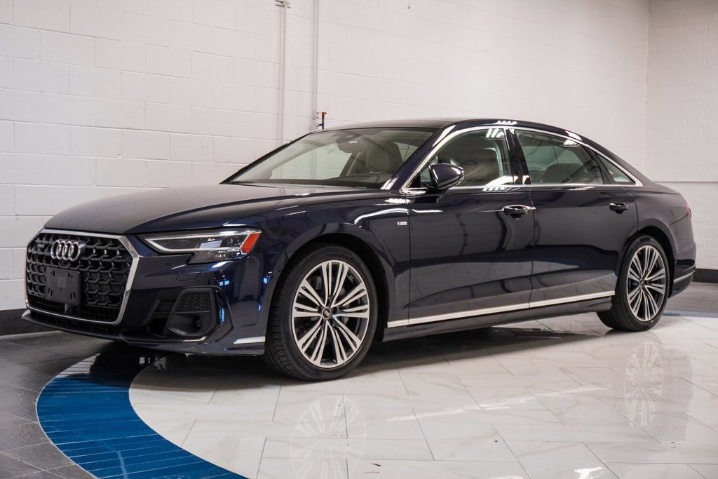 Used 2022 Audi A8 L 3.0T w/ Luxury Package image 4