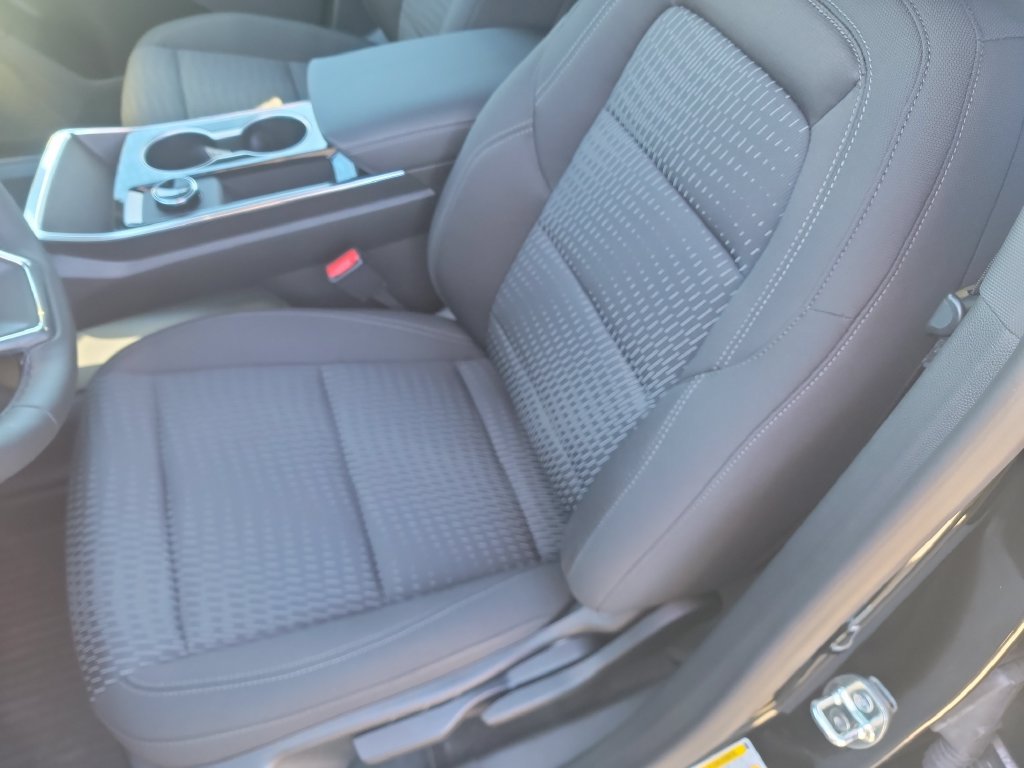 New 2027 Chevrolet Equinox LT w/ LPO, Floor Liner Package AWD/4WD image 28