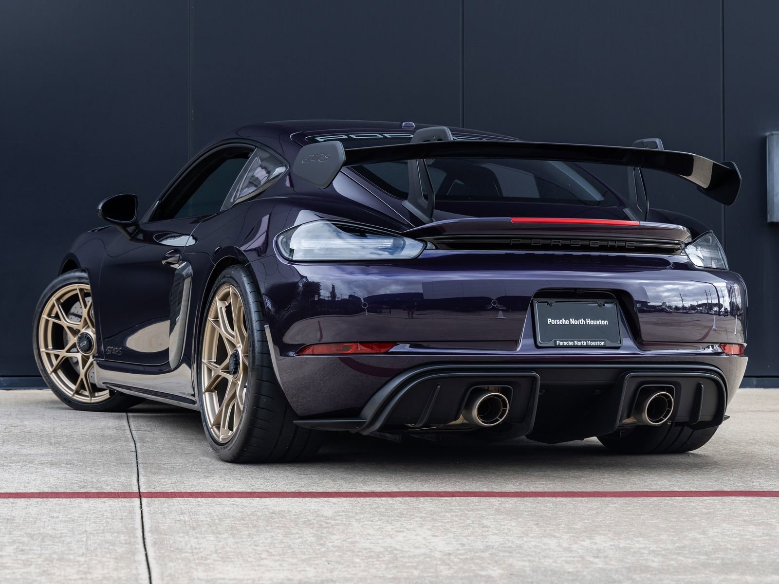 Certified 2025 Porsche 718 Cayman GT4 RS RWD image 3