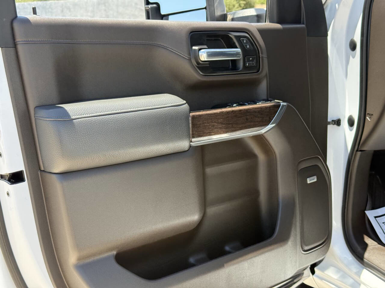 Used 2020 GMC Sierra 3500 Denali w/ Denali Ultimate Package AWD/4WD image 19