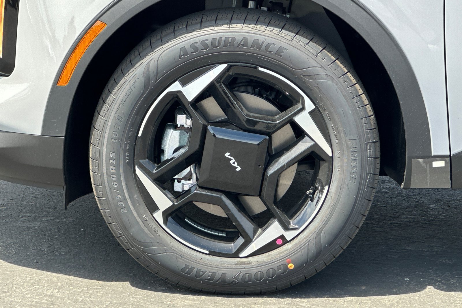 New 2026 Kia Sportage EX AWD/4WD image 25
