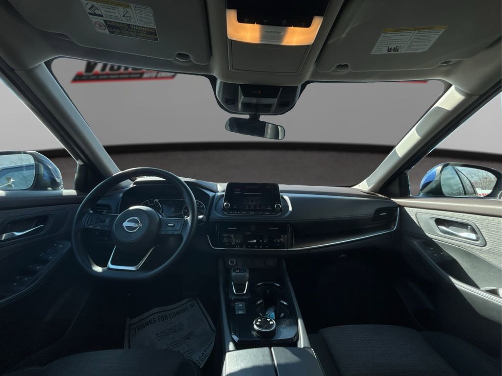 Used 2022 Nissan Rogue SV image 25