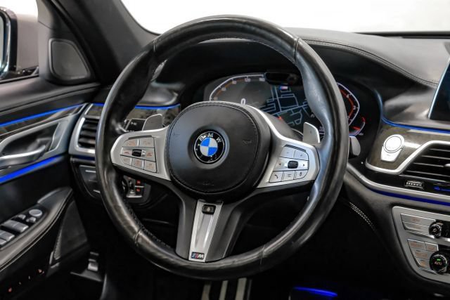 Used 2020 BMW 750i xDrive w/ Executive Package AWD/4WD image 24
