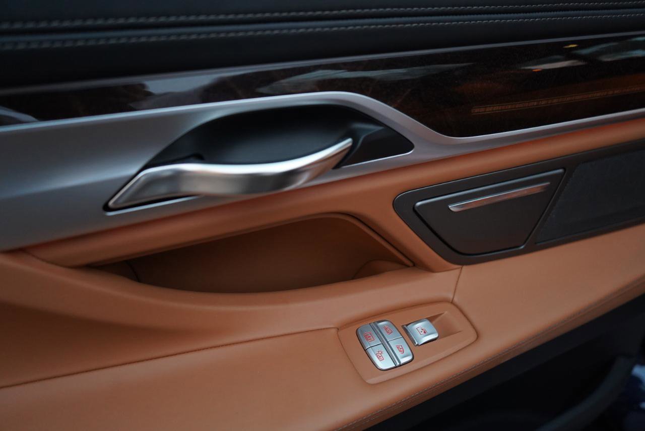 Used 2018 BMW 750i xDrive image 61