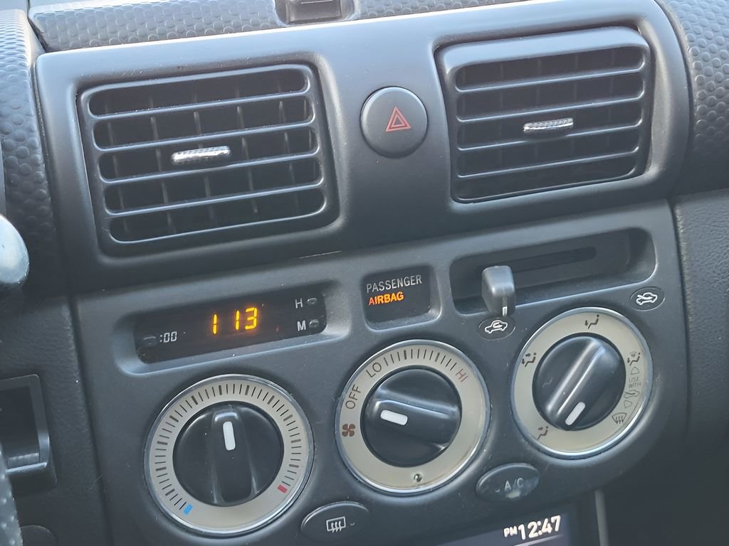 Used 2005 Toyota MR2 image 15