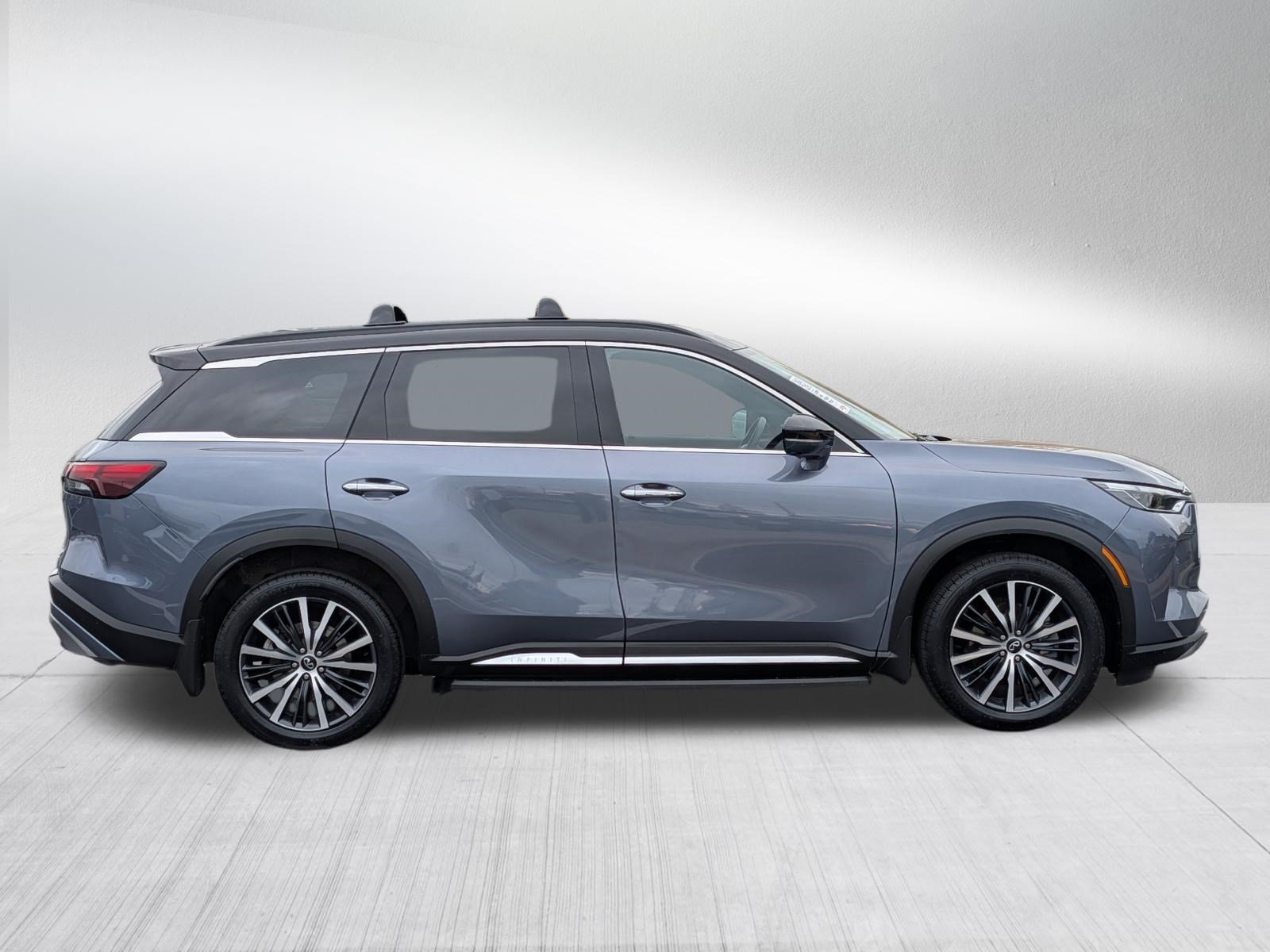 Certified 2024 INFINITI QX60 Autograph AWD/4WD image 2