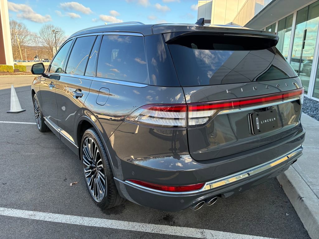 Used 2023 Lincoln Aviator Black Label image 3