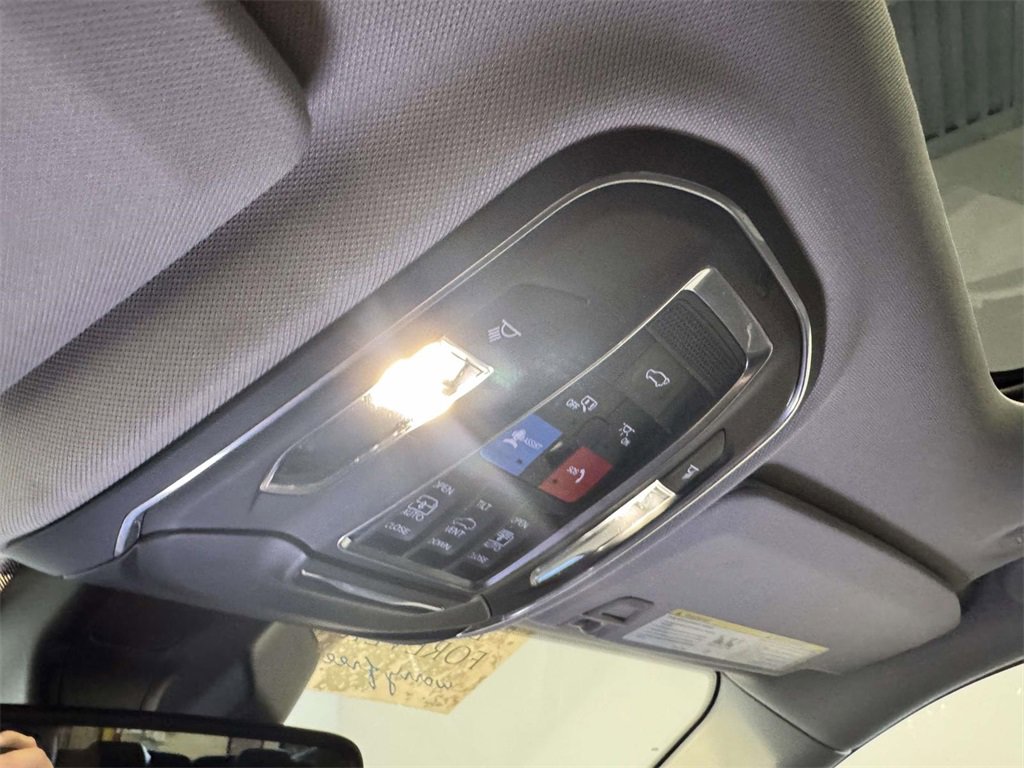 Used 2023 Jeep Grand Cherokee L Limited image 25