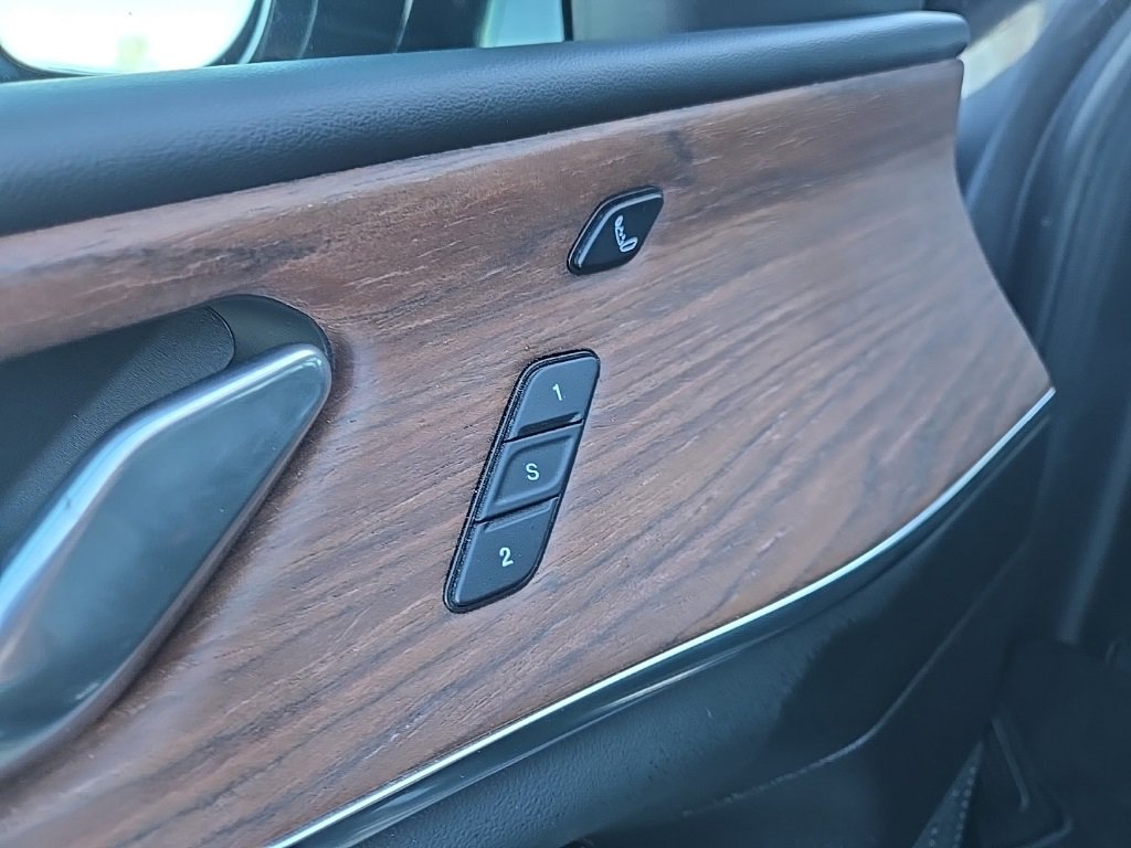 Used 2025 Jeep Grand Cherokee Summit image 30