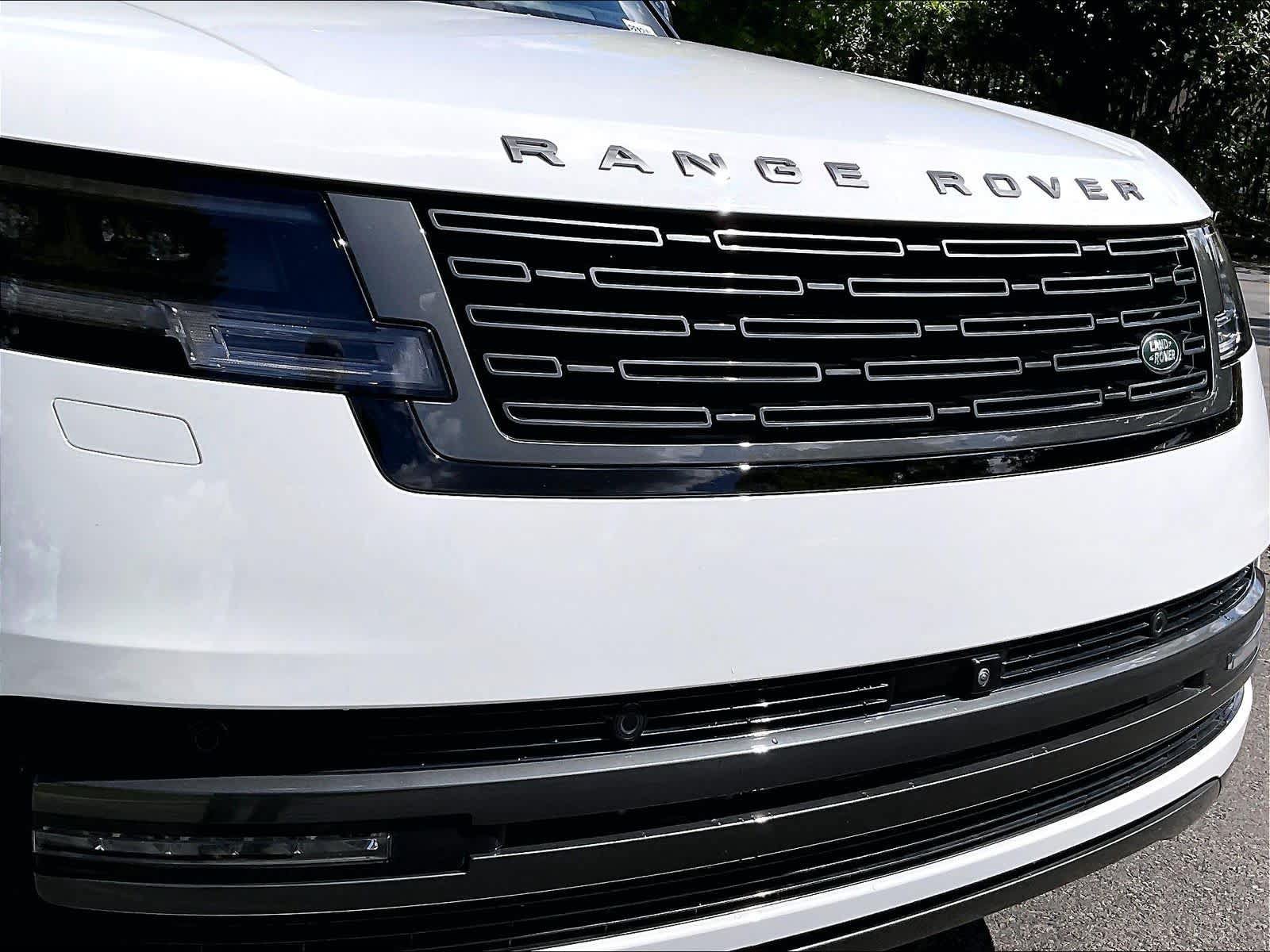 Used 2025 Land Rover Range Rover SE AWD/4WD image 30